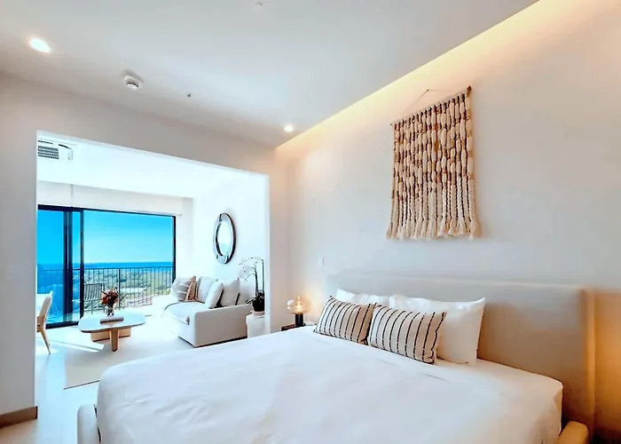 Naumi N553 | High Floor Ocean View In Playas Del Coco * Sardinal (Guanacaste)